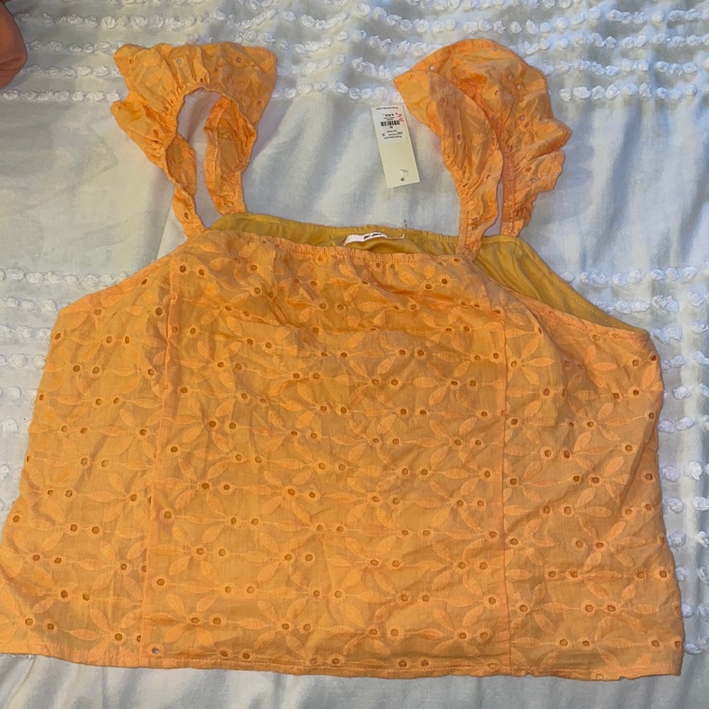 NEW WITH TAGS - ORANGE BEACHY CROP SHIRT